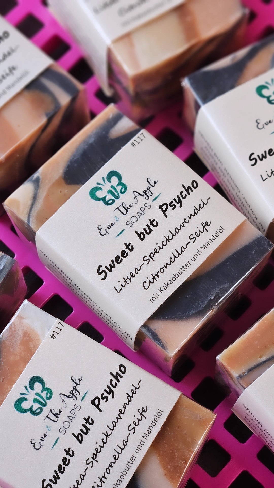 SWEET BUT PSYCHO #117 Litsea-Speicklavendel-Citronella-Seife ART SOAP mit Kakaobutter und Mandelöl, beduftet, 130 g