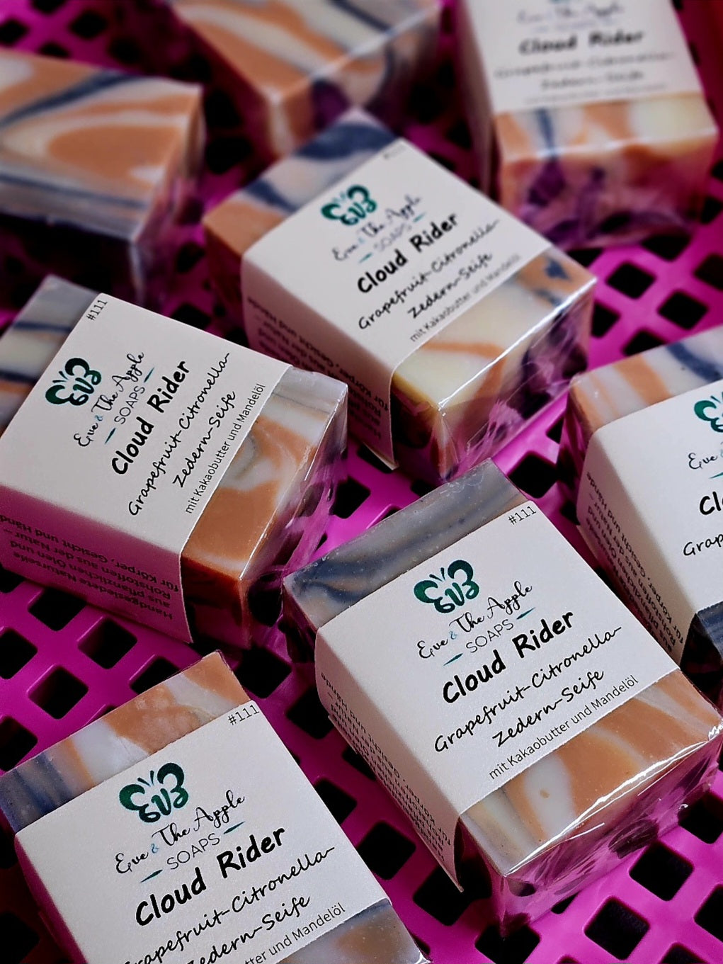 CLOUD RIDER #111 Grapefruit-Citronella-Zedern-Seife ART SOAP mit Kakaobutter und Mandelöl, beduftet, 140 g