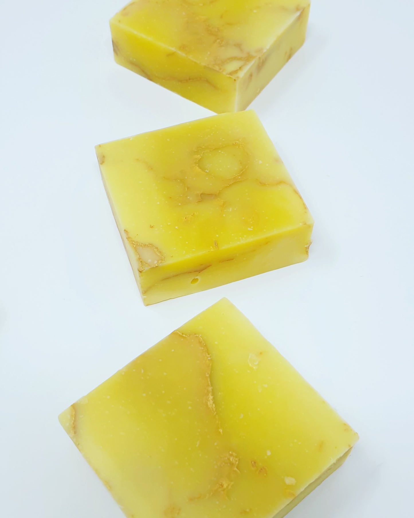 ORANGE HALO #19 Süßorangen-Bergamotte-Seife mit Babassuöl, beduftet, 110 g